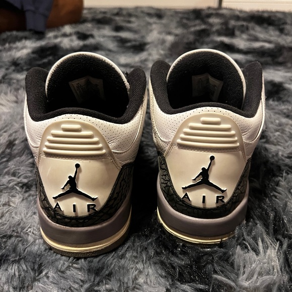 Air Jordan 3 Retro Sneakers - Picture 5 of 8